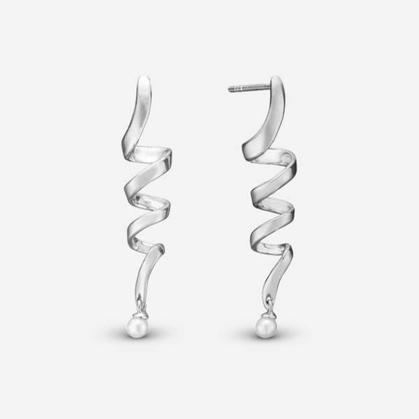 Christina Jewelry Pearl Twist Earrings, model 670-S67