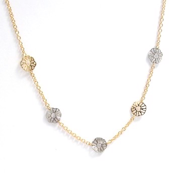 14 carat Italian designed gold necklas with flowers