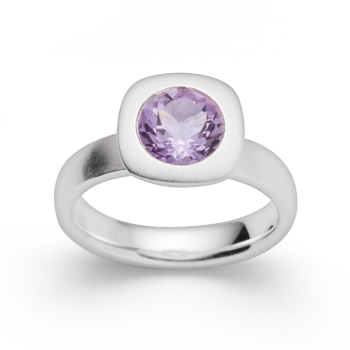 925/- Ring mat, ametyst 1,42ct, fra Bastian Inverun