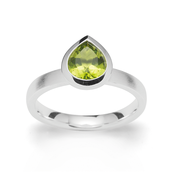 925,- ring, rho. mat/blank, peridot 1,43ct, fra Bastian Inverun